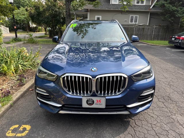 2019 BMW X5 xDrive40i Image 3 of 42
