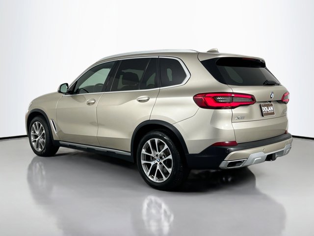 Vehicle image 11 of 60