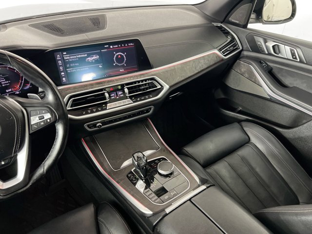 Vehicle image 35 of 60