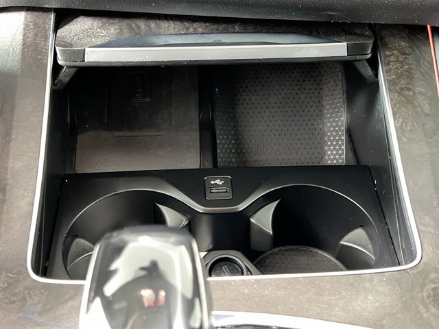 Vehicle image 34 of 60