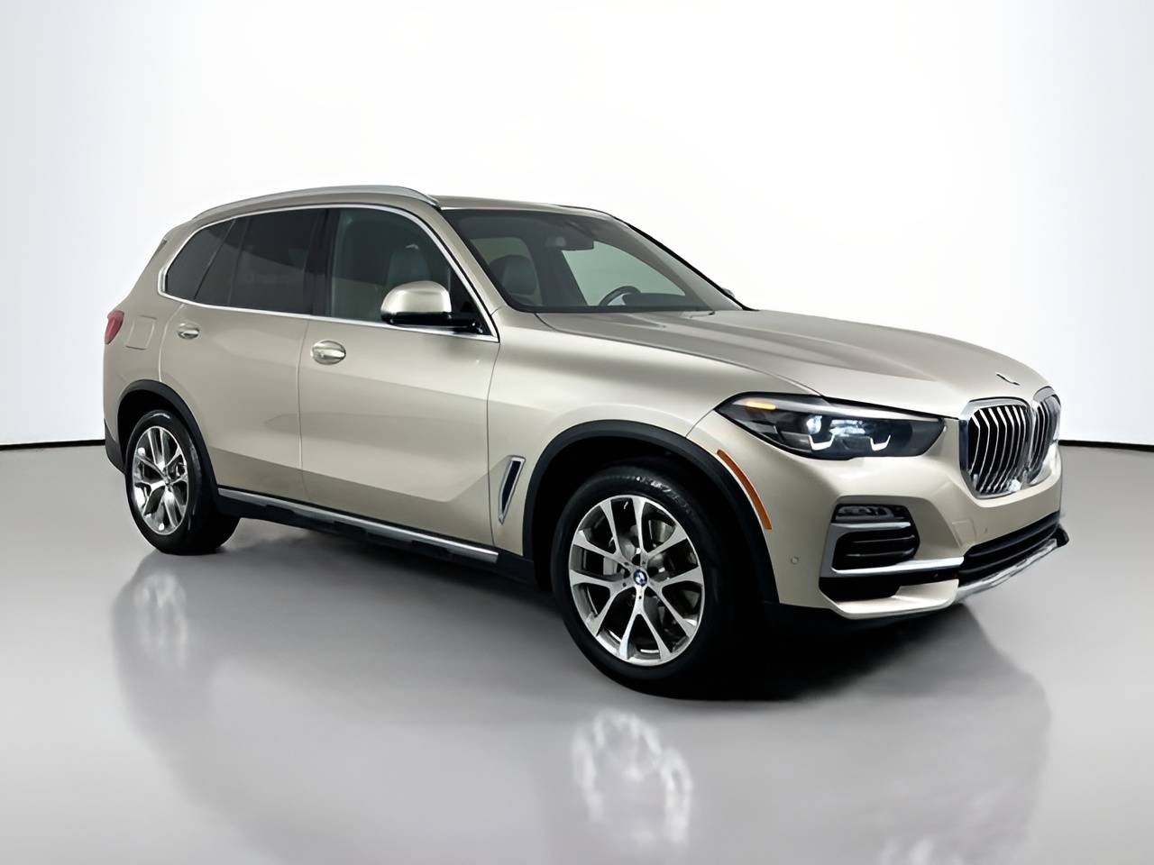 Vehicle image 51 of 60