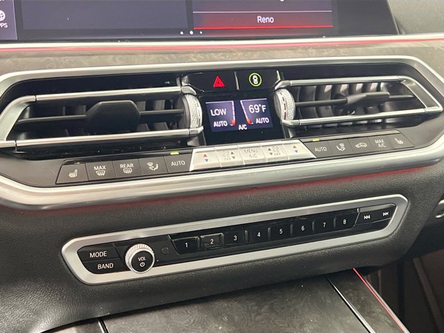 Vehicle image 28 of 60