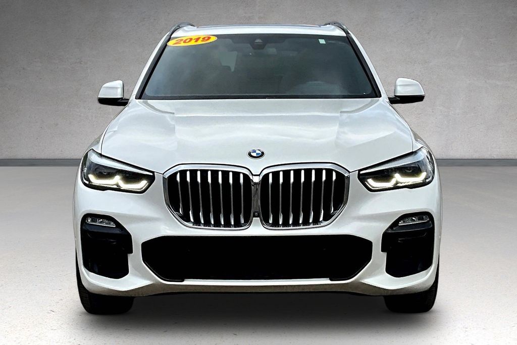 2019 BMW X5 xDrive40i Image 3 of 34