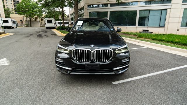 2019 BMW X5 xDrive40i Image 2 of 53