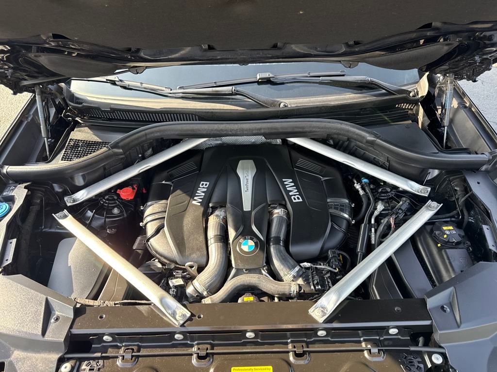 Vehicle image 11 of 29