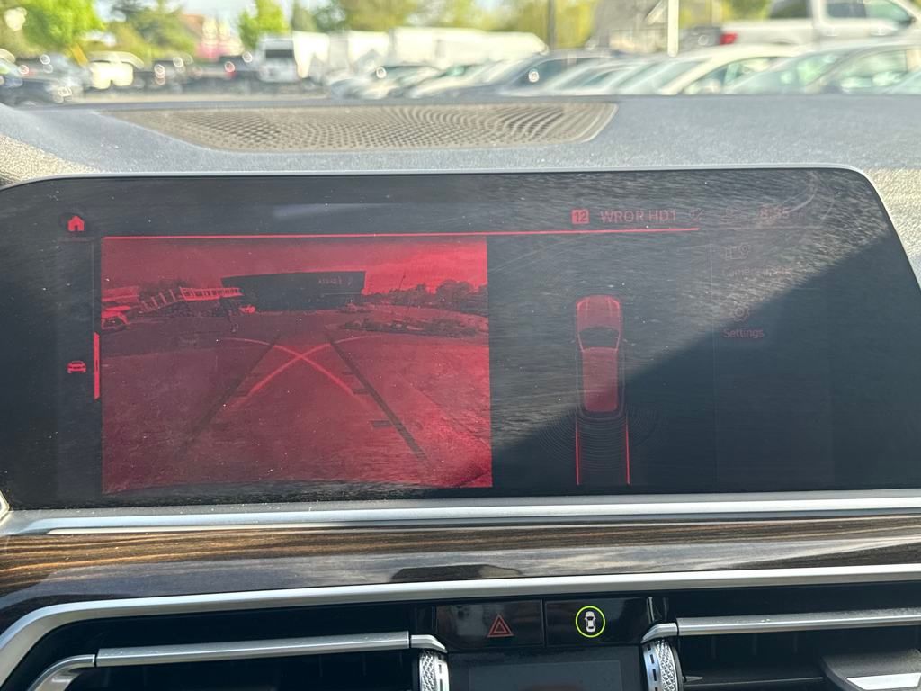 Vehicle image 27 of 29