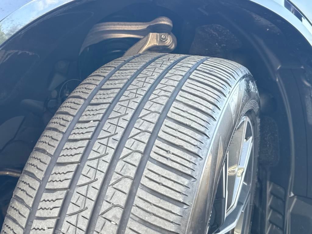 Vehicle image 10 of 29