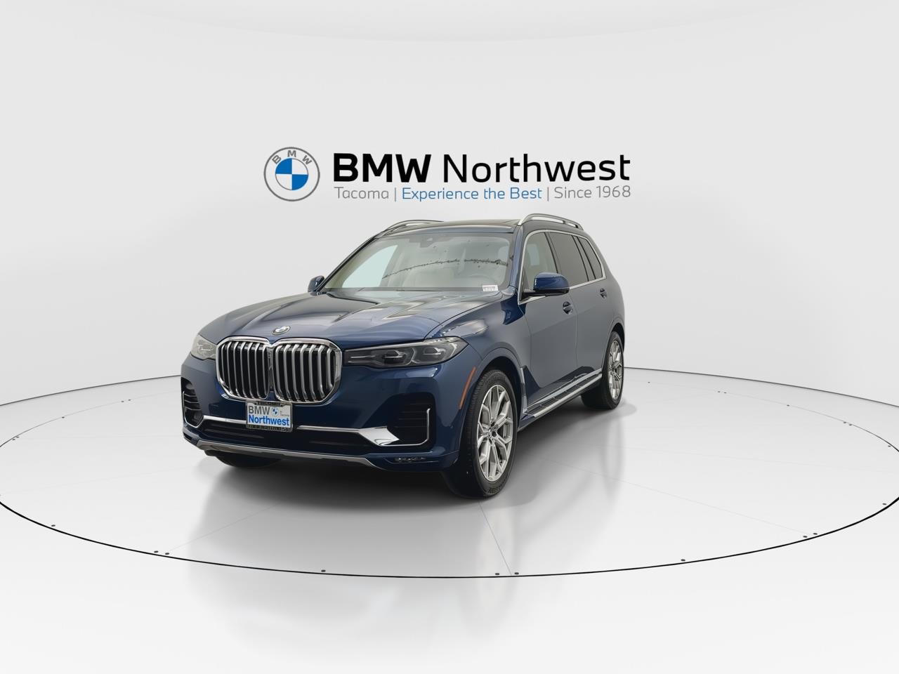 Vehicle image 2 of 31