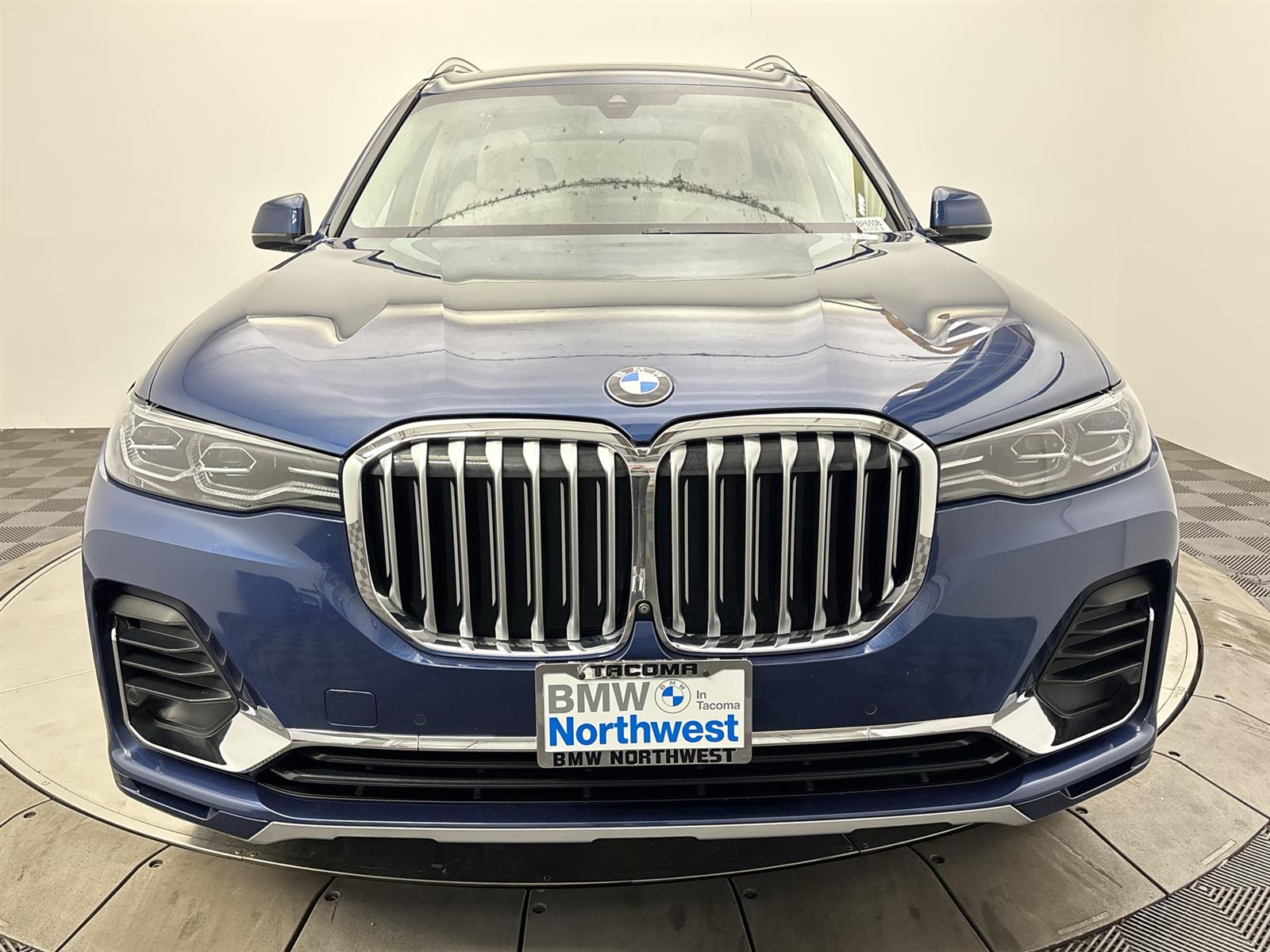 Vehicle image 5 of 31
