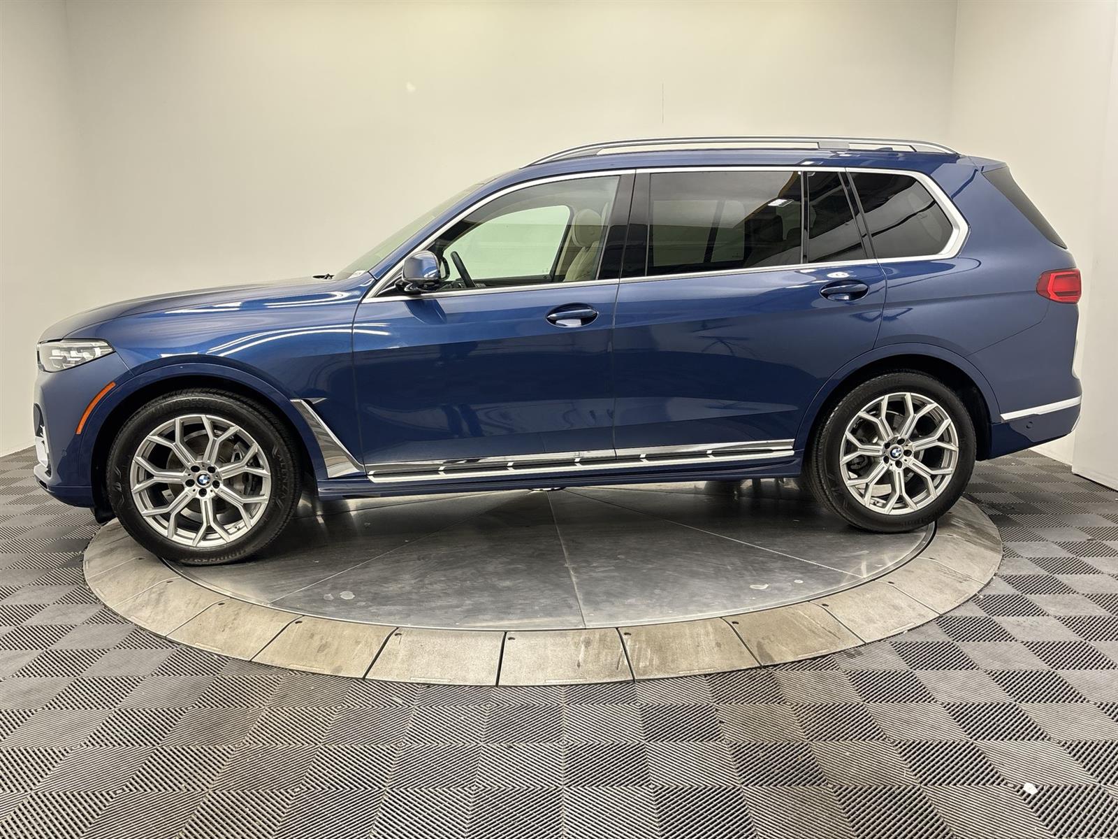 Vehicle image 16 of 31
