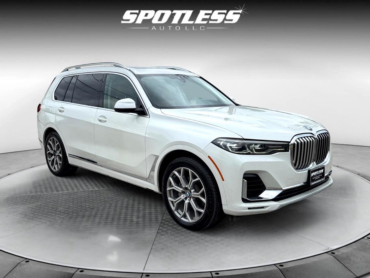Vehicle image 4 of 31