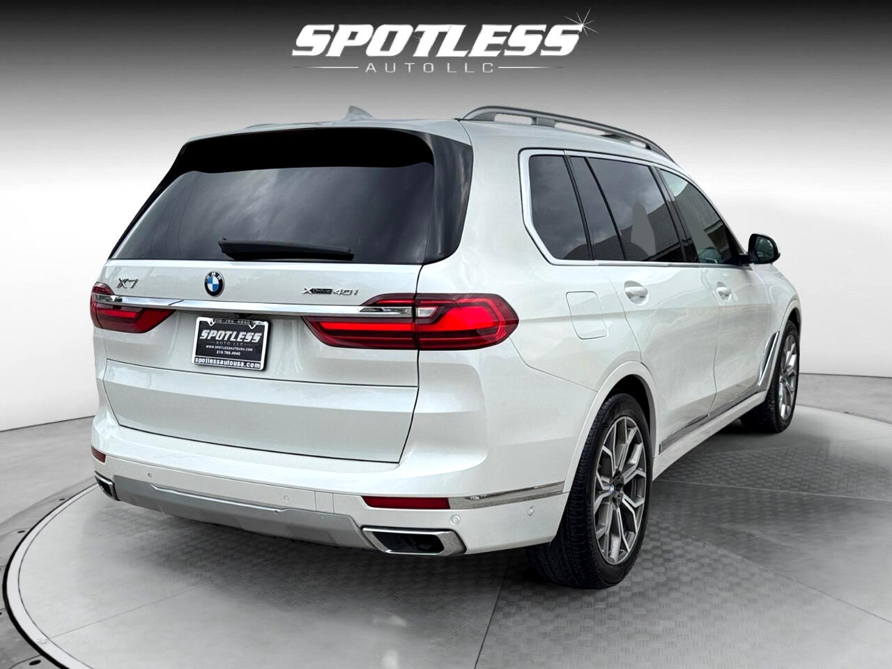Vehicle image 7 of 31