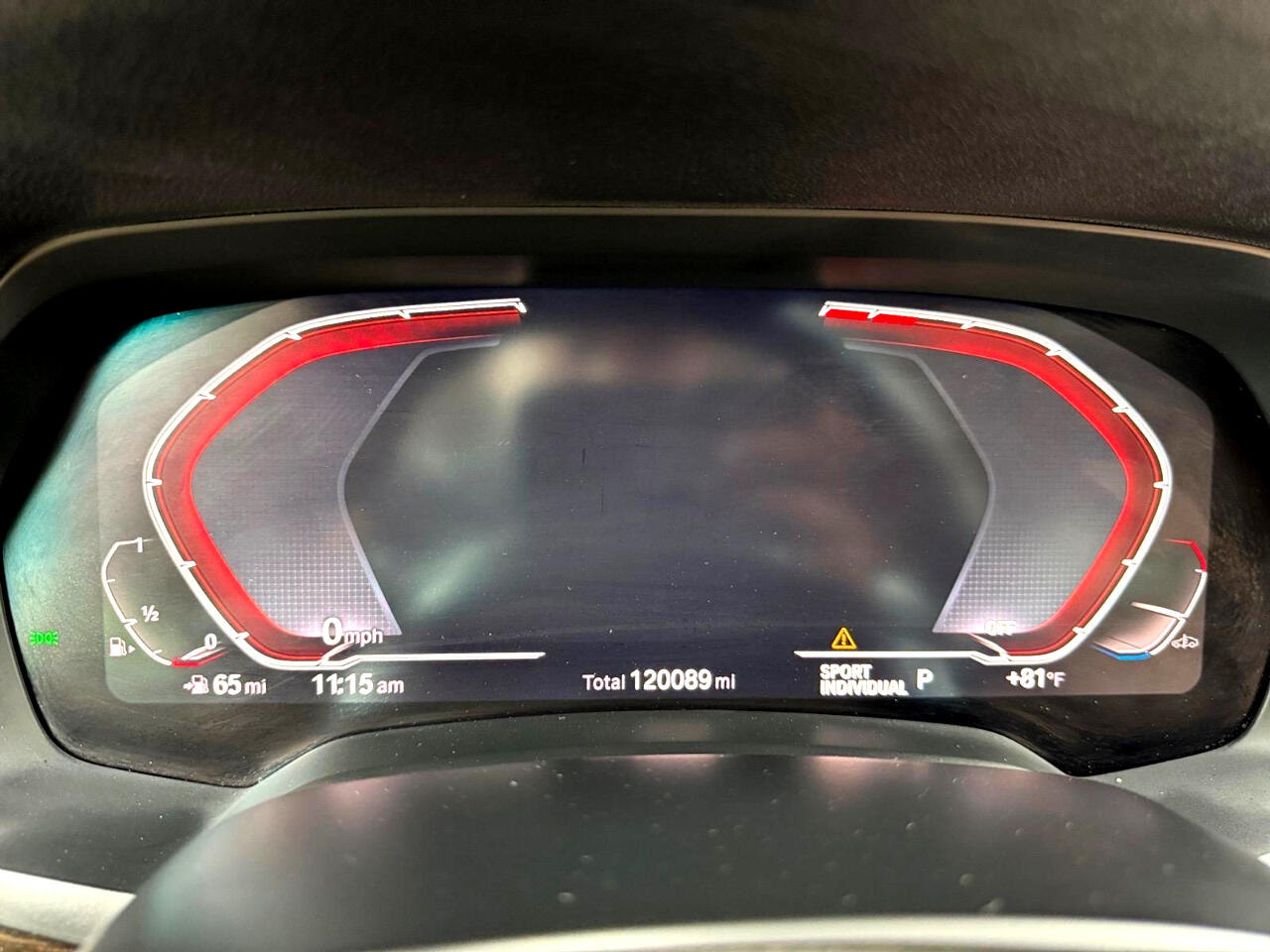 Vehicle image 23 of 31
