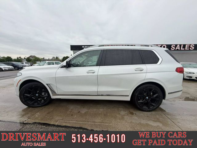 Vehicle image 7 of 19