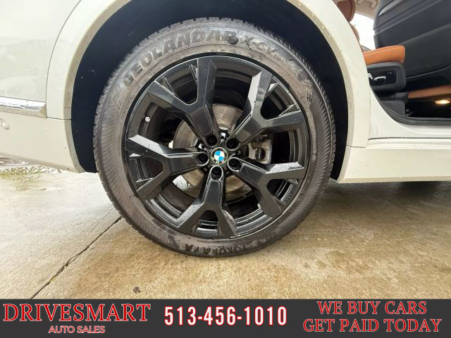 Vehicle image 19 of 19