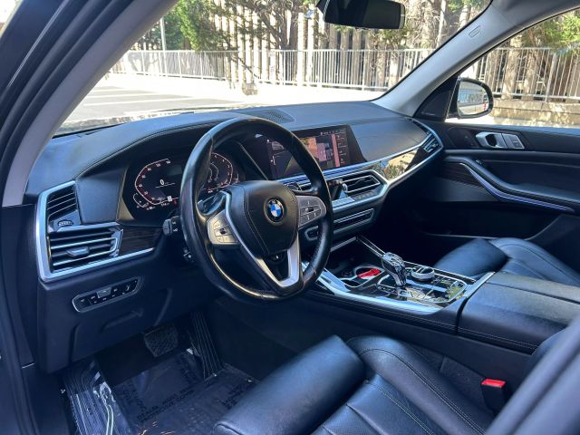 Vehicle image 16 of 76