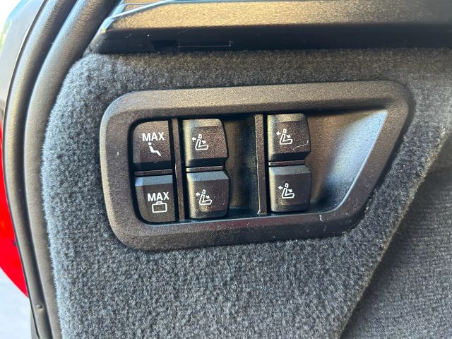 Vehicle image 13 of 76