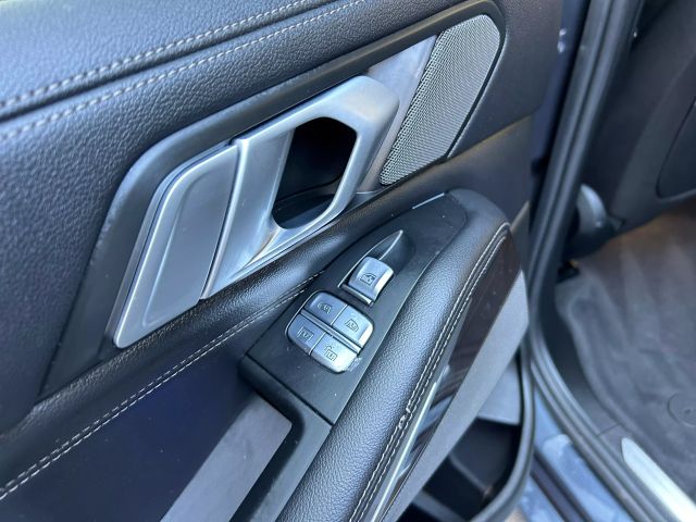 Vehicle image 24 of 76