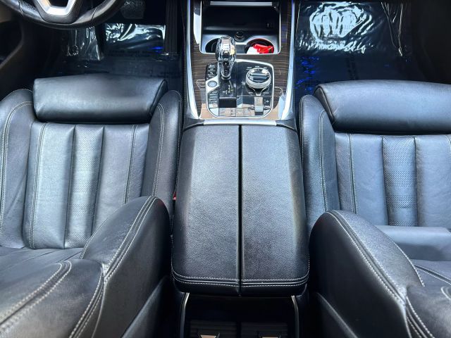 Vehicle image 40 of 76