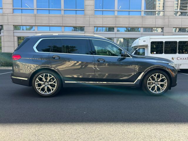 Vehicle image 3 of 76