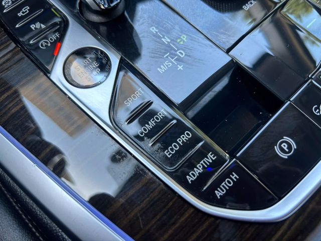 Vehicle image 69 of 76