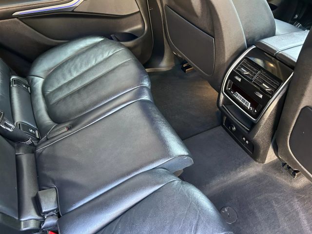 Vehicle image 46 of 76
