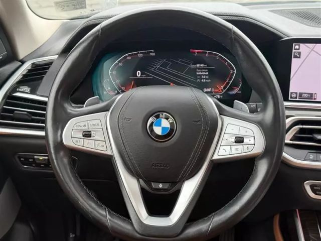 Vehicle image 29 of 50