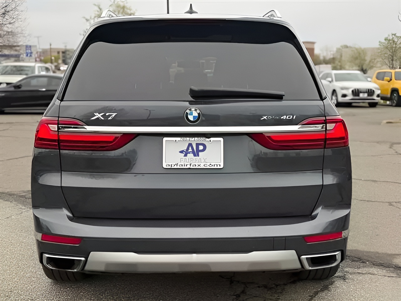 Vehicle image 47 of 50