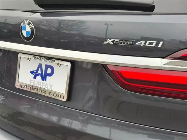 Vehicle image 15 of 50