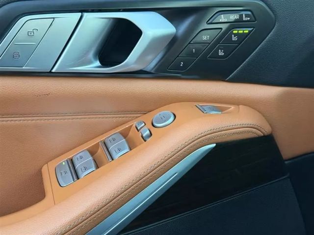 Vehicle image 44 of 54