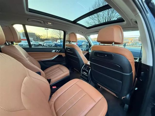 Vehicle image 24 of 54