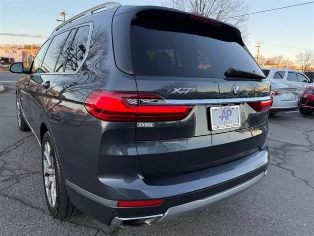 Vehicle image 12 of 54