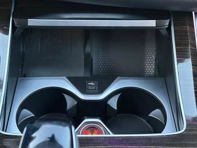 Vehicle image 41 of 54