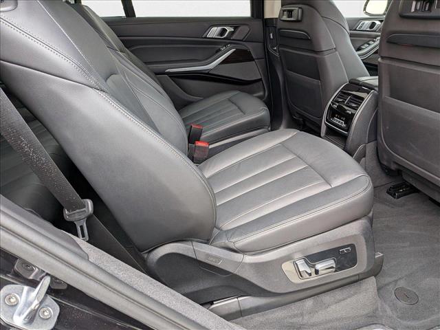 Vehicle image 12 of 22