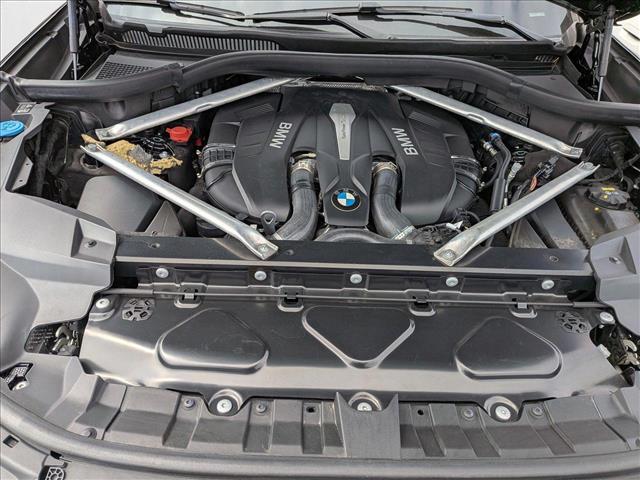 Vehicle image 9 of 22