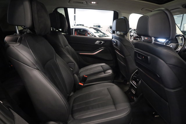 Vehicle image 15 of 46