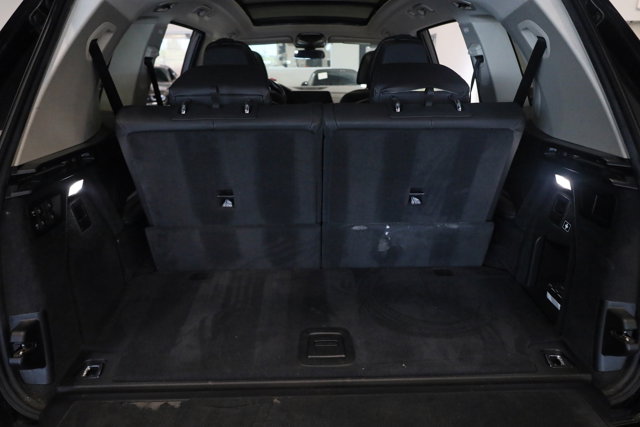 Vehicle image 13 of 46