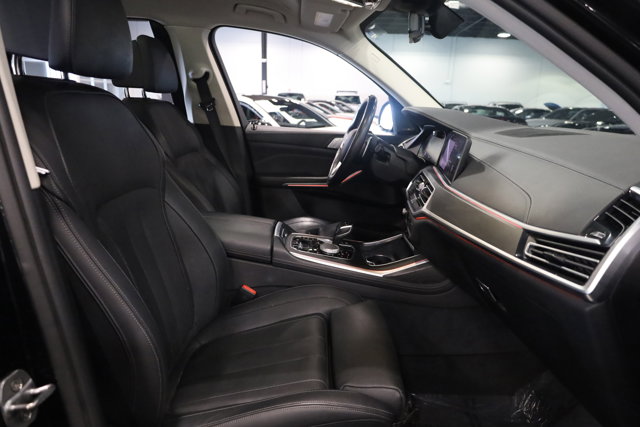 Vehicle image 19 of 46