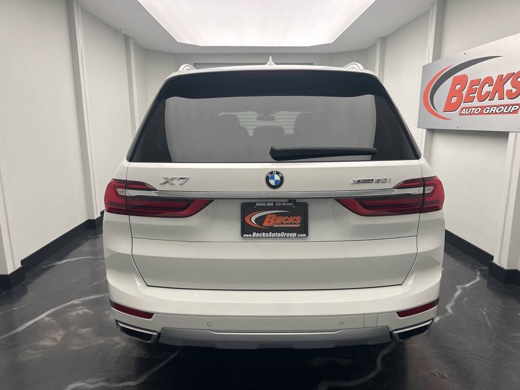 Vehicle image 11 of 36