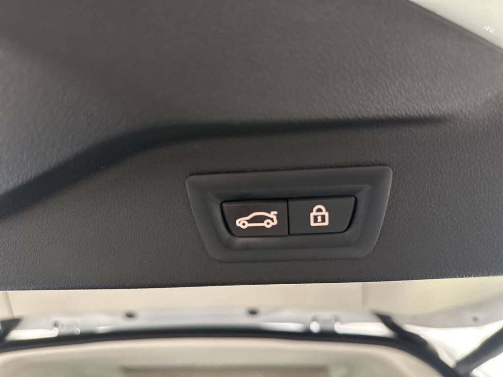 Vehicle image 36 of 36