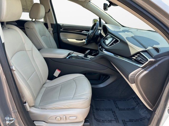 2019 Buick Enclave Essence Image 17 of 37