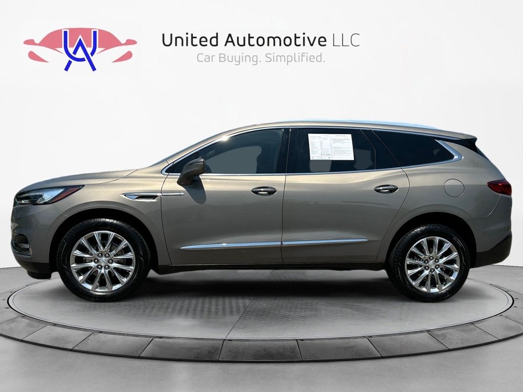 2019 Buick Enclave Essence Image 8 of 37