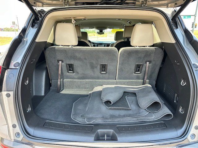 2019 Buick Enclave Essence Image 14 of 37