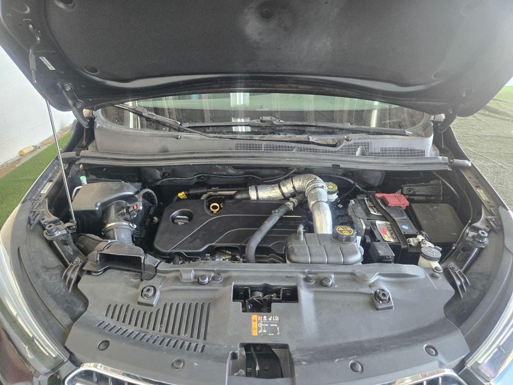 Vehicle image 9 of 33