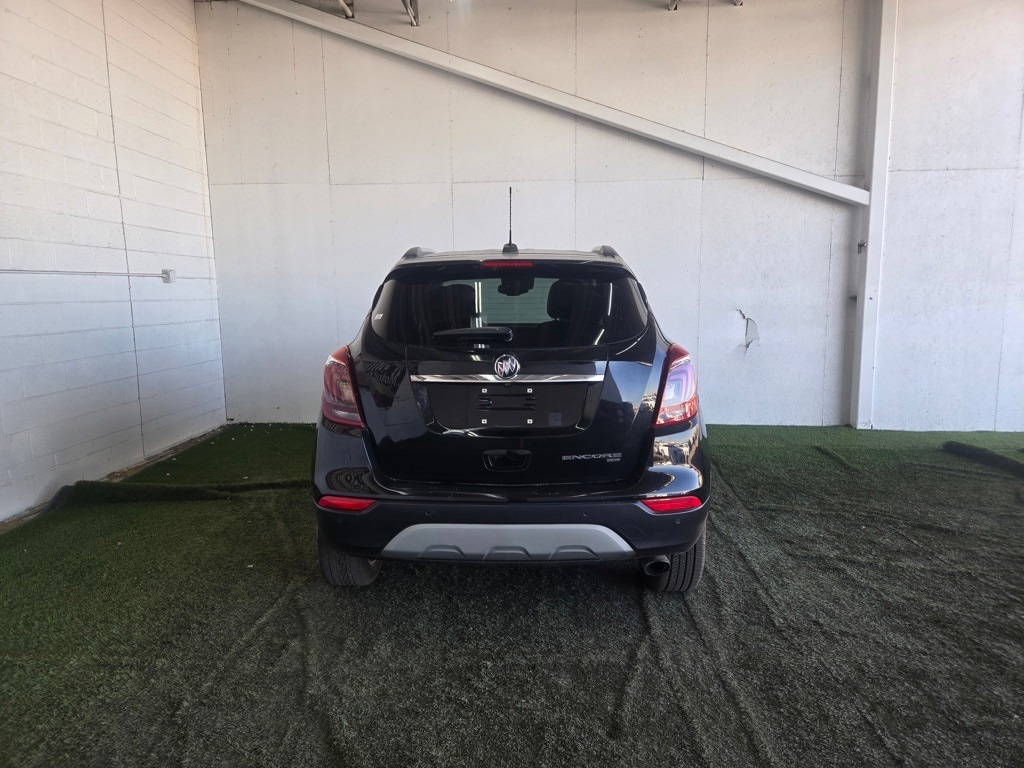 Vehicle image 6 of 33