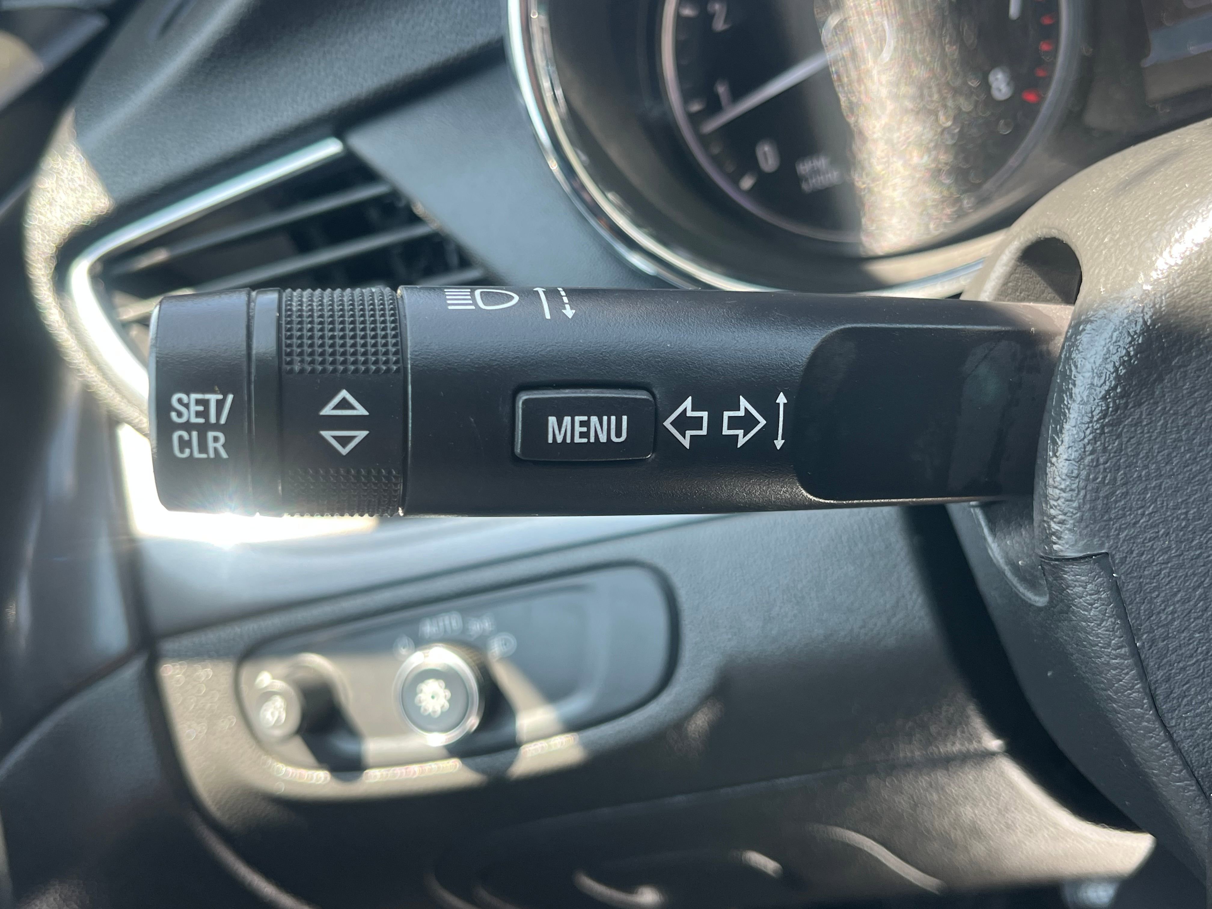 Vehicle image 43 of 67
