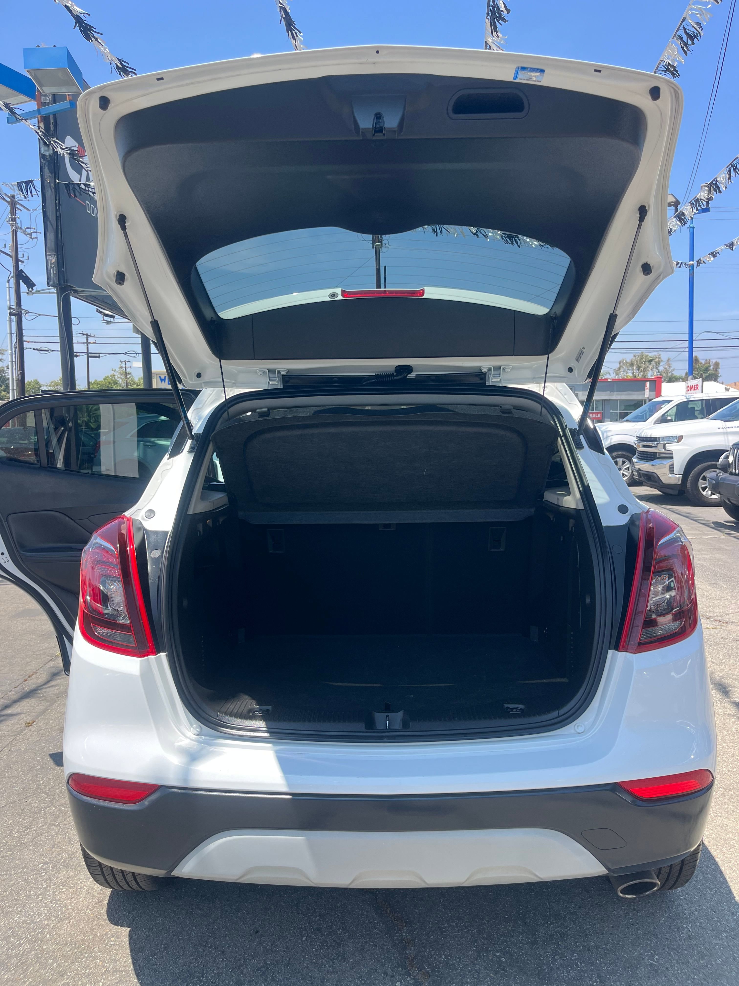 Vehicle image 13 of 67