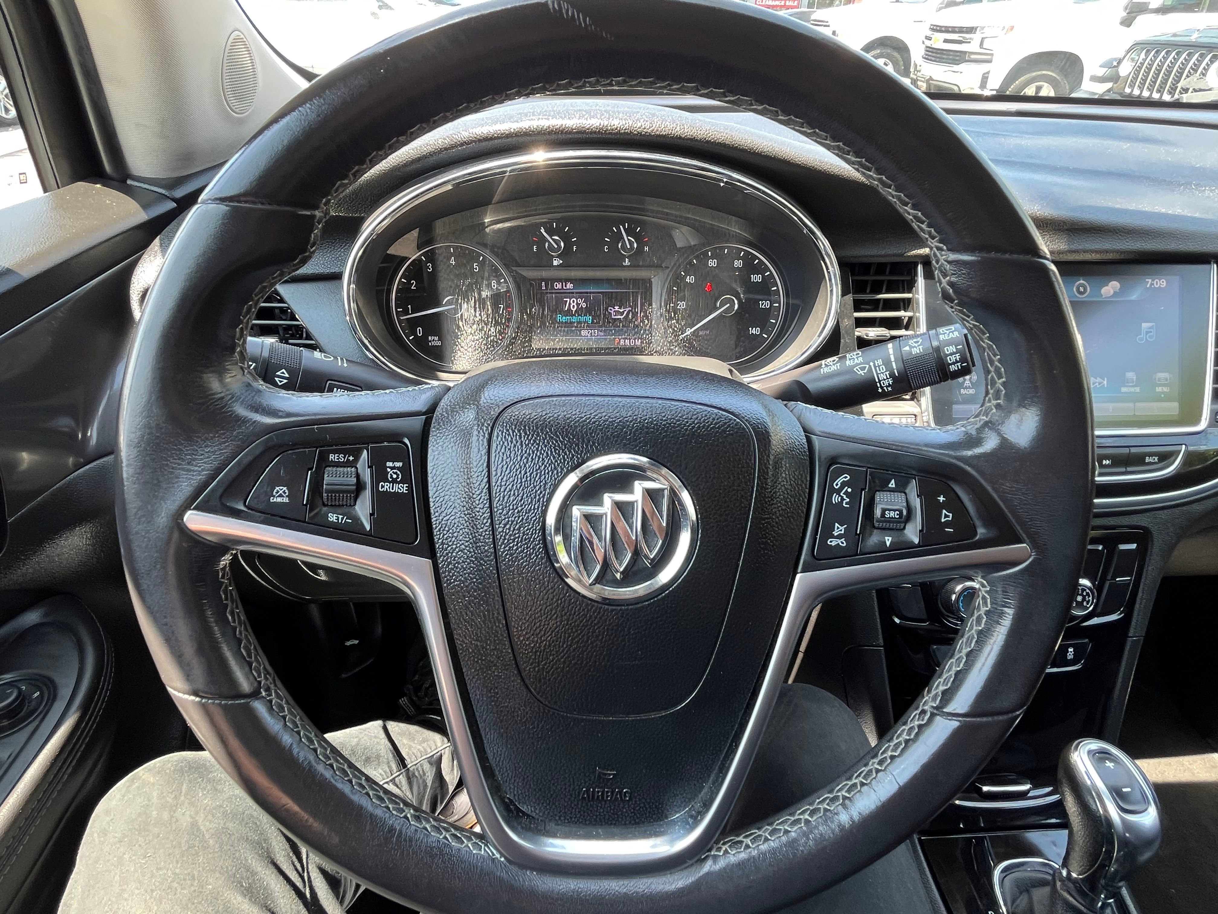 Vehicle image 37 of 67