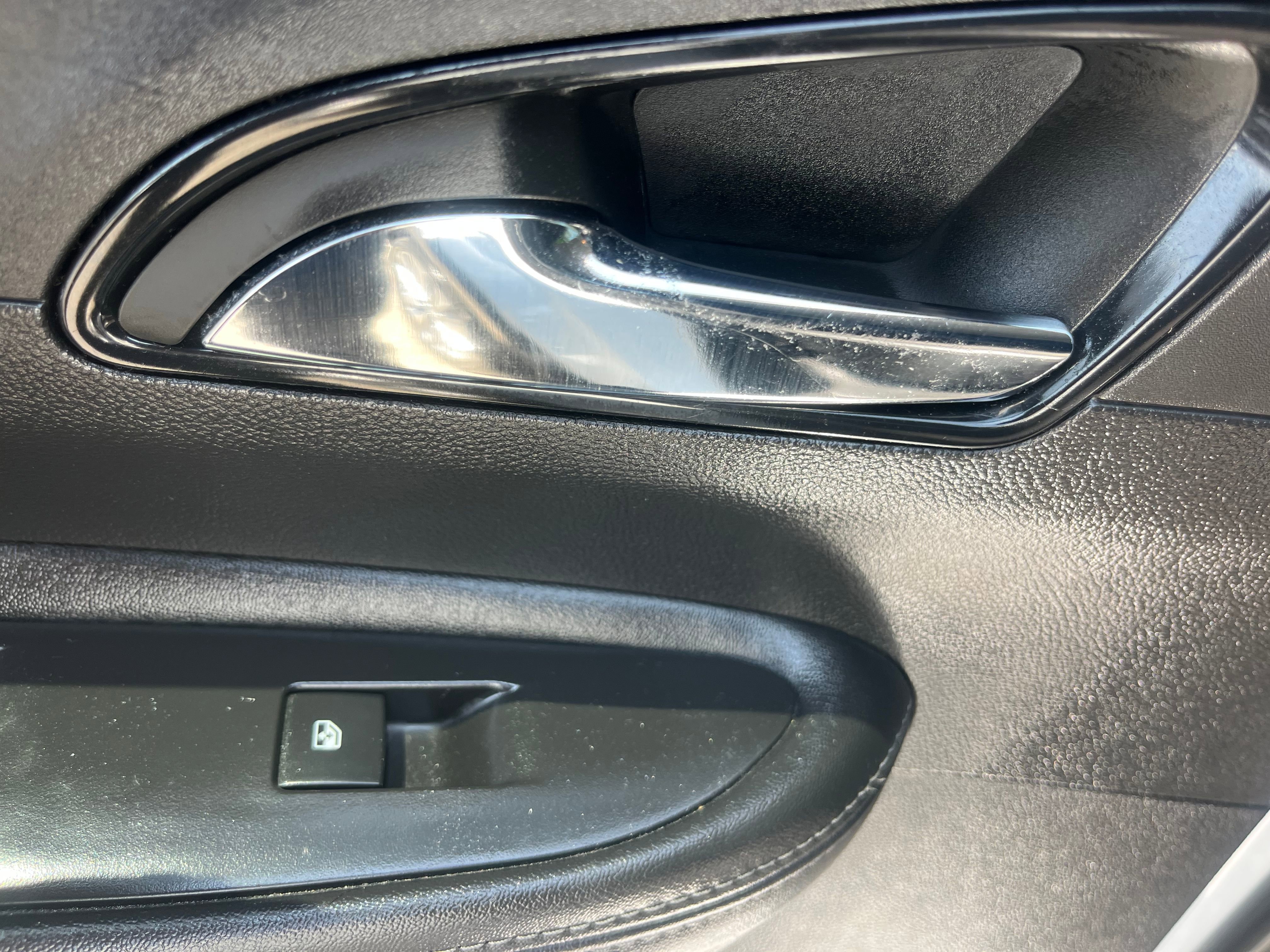 Vehicle image 12 of 67