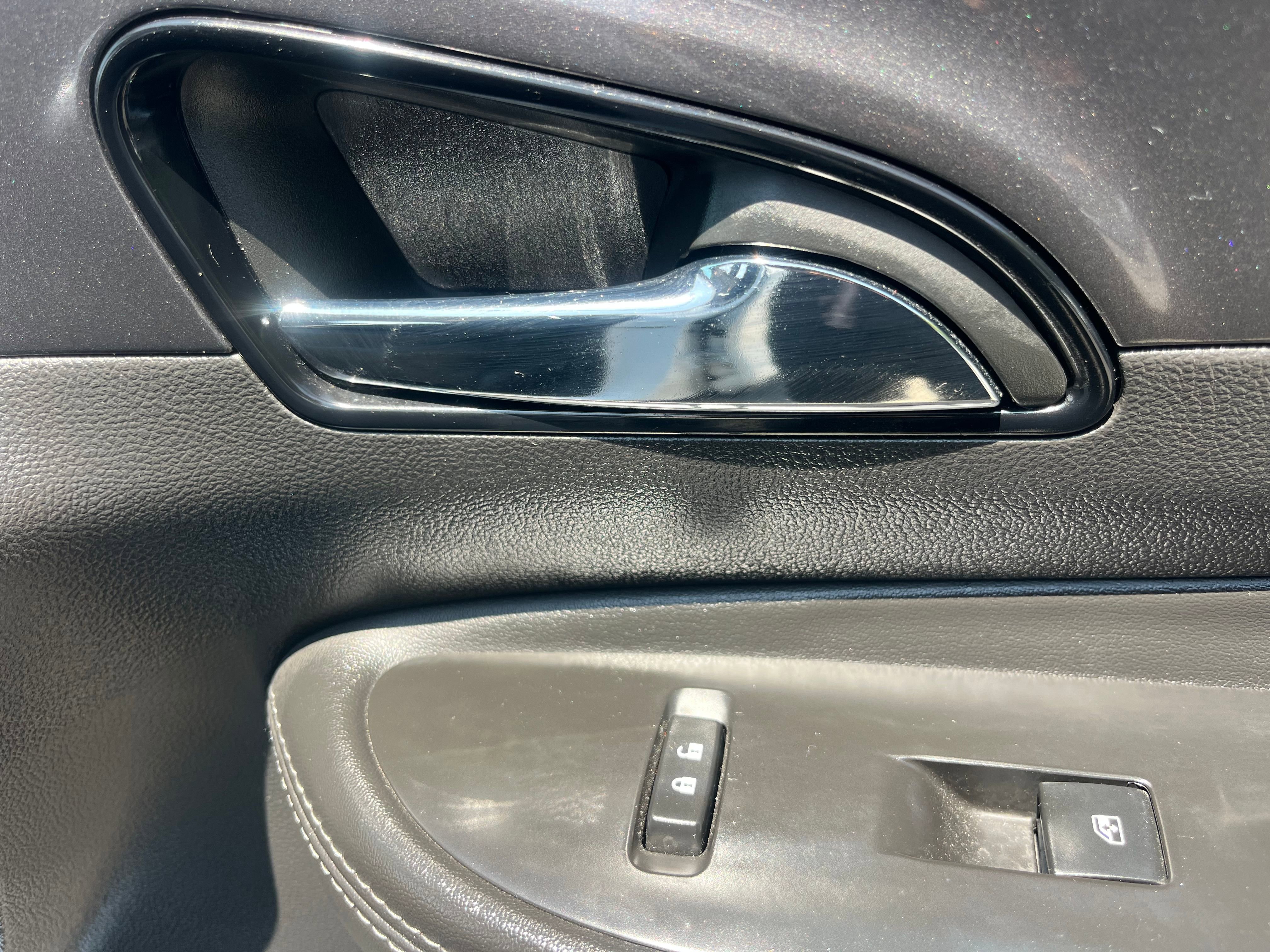 Vehicle image 14 of 67